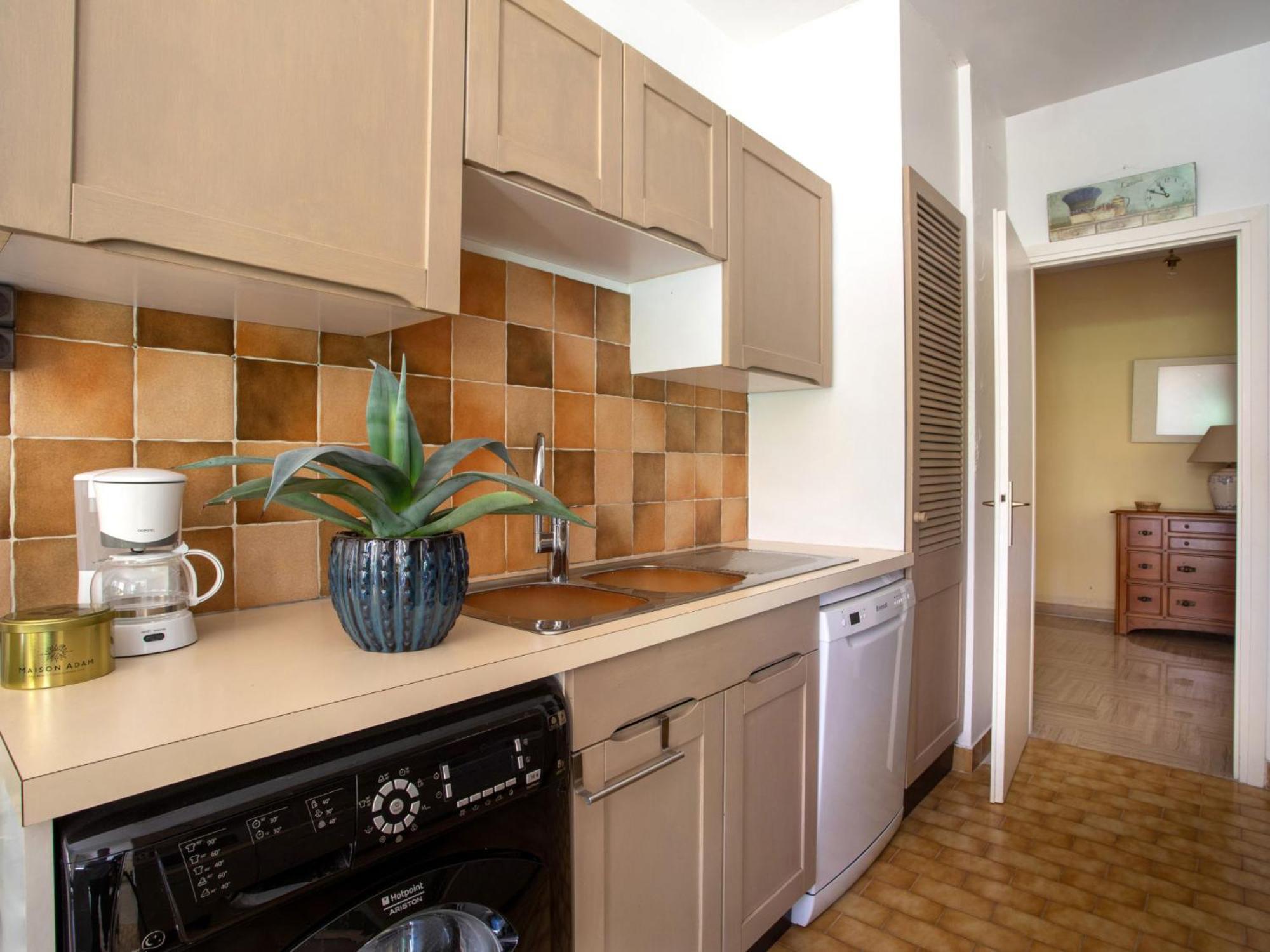Appartement Marines De By Interhome Villeneuve-Loubet