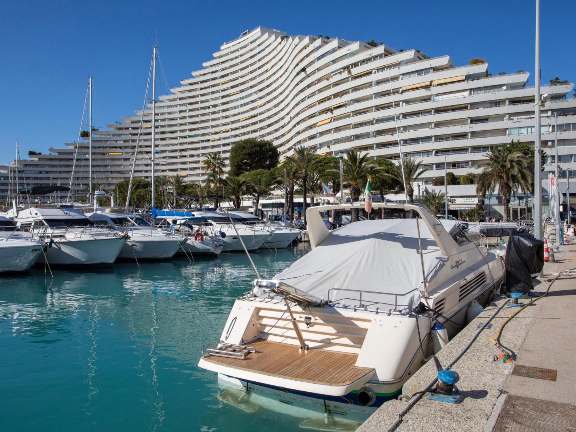 Marines De By Interhome Appartement